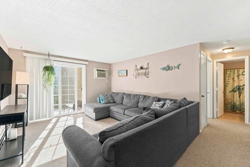 412-412 White Cedar Blvd, Portsmouth, NH, 03801-6513 | Card Image