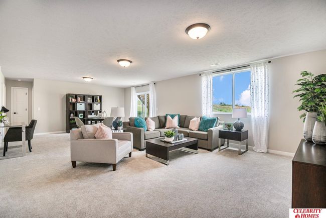 8215 N 175 Th Ave, House other with 3 bedrooms, 2 bathrooms and 3 parking in Bennington NE | Image 14