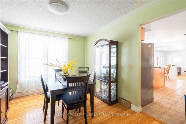 2752 Longwoods Rd, House other with 3 bedrooms, 3 bathrooms and 5 parking in Glencoe ON | Image 10