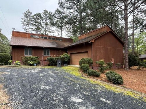 220 Drumar Ct, Southern Pines, NC, 28387-2555 | Card Image