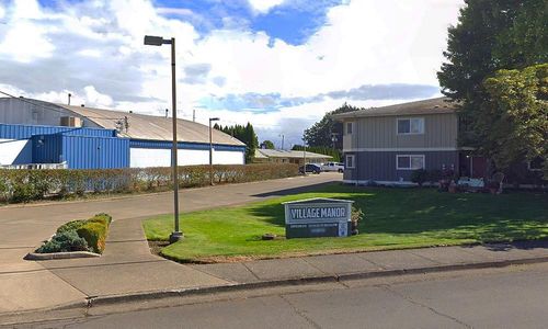 2411 S 2nd St, Lebanon, OR, 97355-2409 | Card Image