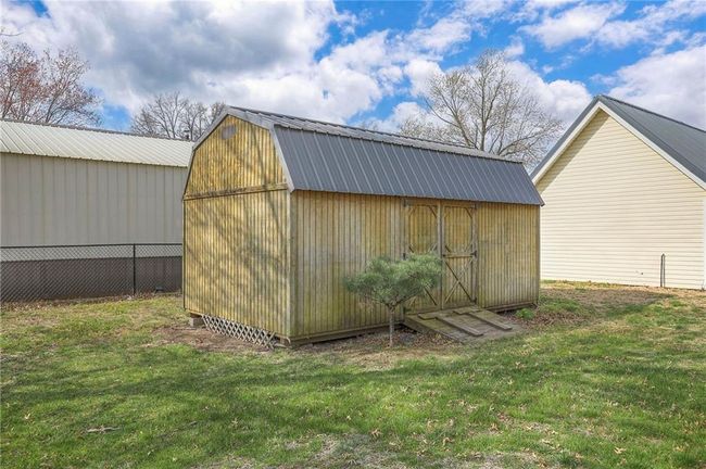 View of shed | Image 9