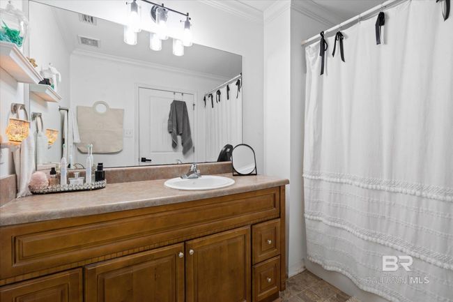 Bathroom | Image 13