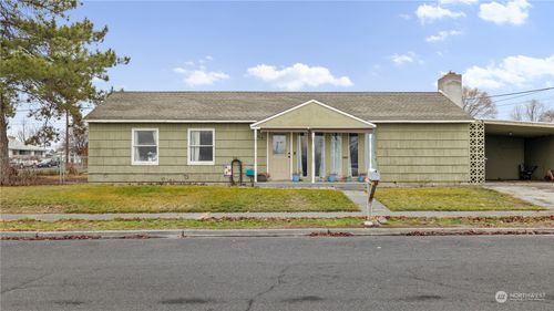 905 S Grand Drive, Moses Lake, WA, 98837 | Card Image