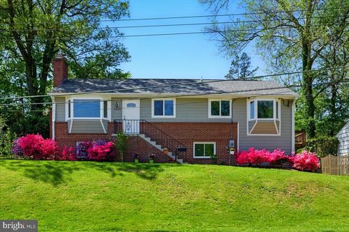 1024 N Arlington Mill Dr, ARLINGTON, VA, 22205-1313 | Card Image