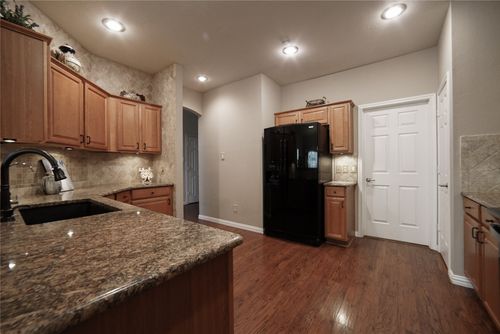 2937 Muirfield Dr, Lewisville, TX, 75067-4154 | Card Image