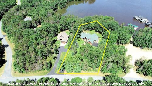 N7743 Half Moon Bay Dr W, New Lisbon, WI, 53950-9312 | Card Image