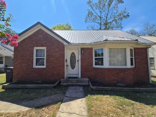 2040 E College Avenue, Batesville, AR, 72501 | Card Image