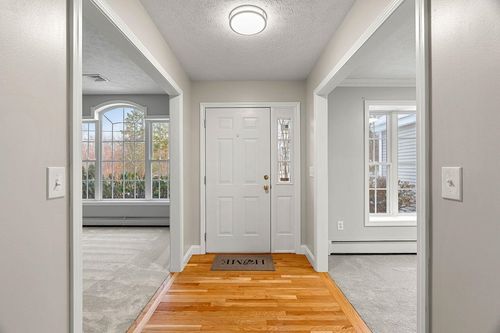 53 Penacook Rd, Chester, NH, 03036-4245 | Card Image