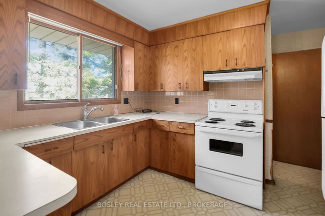 1320 Niagara Stone Rd, House other with 3 bedrooms, 2 bathrooms and 4 parking in Virgil ON | Image 5