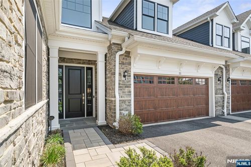 31 Woodmont Cir, River Vale, NJ, 07675-6574 | Card Image