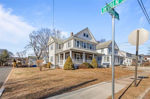 47 Prairie Ave, Suffern, NY, 10901-6233 | Card Image