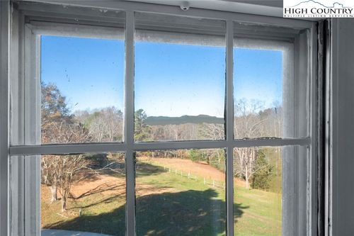 112 Bleynat St Ne, Valdese, NC, 28690-9767 | Card Image
