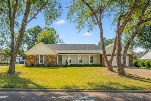 1497 Poplar Estates Pkwy, Germantown, TN, 38138-1840 | Card Image