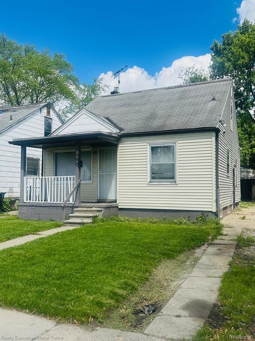 8068 Stahelin Ave, Detroit, MI, 48228-3356 | Card Image
