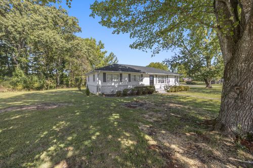 109 Flower Pt, Estill Springs, TN, 37330-3113 | Card Image