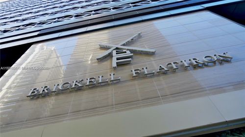 unit-3312-1000 Brickell Plz, Miami, FL, 33131-3860 | Card Image