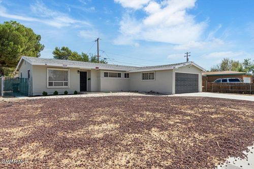 44960 3rd St E, Lancaster, CA, 93535-2516 | Card Image