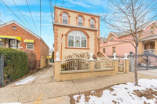 2925 Morgan Ave, Bronx, NY, 10469-5507 | Card Image