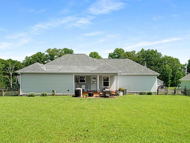 310 Diane Loop, House other with 3 bedrooms, 2 bathrooms and 2 parking in White Bluff TN | Image 43