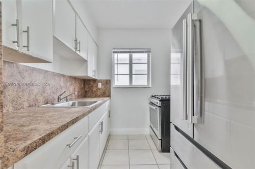 apt-10-6921 Rue Vendome, Miami Beach, FL, 33141-2959 | Card Image
