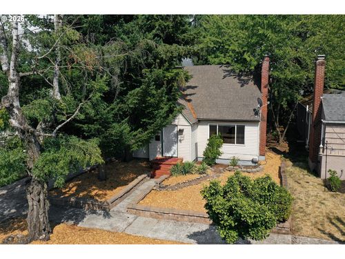2010 Ne 78th Ave, Portland, OR, 97213-6609 | Card Image