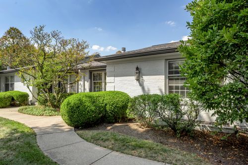 23-395 Redding Rd, Lexington, KY, 40517-2369 | Card Image