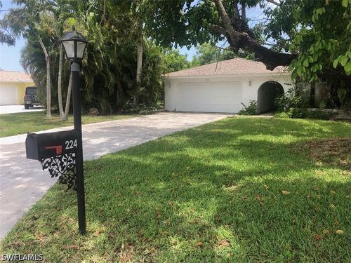 224 Pine Valley Cir, NAPLES, FL, 34113-7624 | Card Image