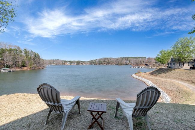 Stunning Lake Keowee Views | Image 27