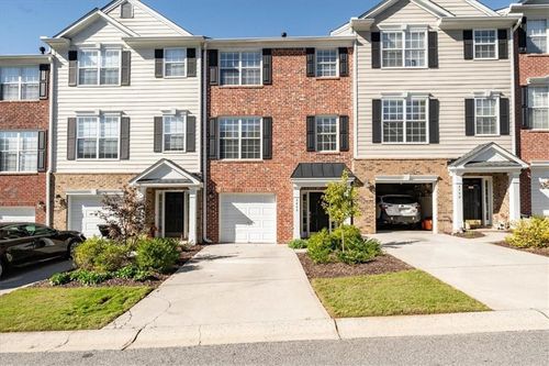 29-3800 Chattahoochee Summit Dr Se, Atlanta, GA, 30339-3247 | Card Image