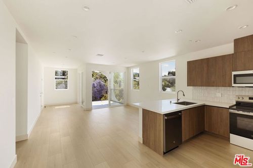 741 N Silver Lake Boulevard, Los Angeles, CA, 90026 | Card Image
