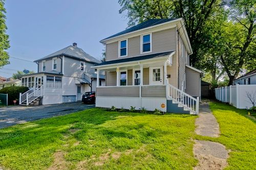 11 Nathaniel St, Springfield, MA, 01109-2309 | Card Image