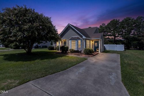 1112 Centipede Dr, Rocky Mount, NC, 27801-6127 | Card Image