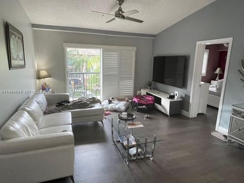 517-2039 Se 10th Ave, Fort Lauderdale, FL, 33316-4508 | Card Image