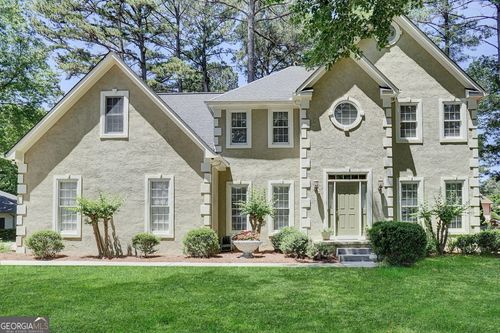 121 Tamerlane, Peachtree City, GA, 30269-2700 | Card Image