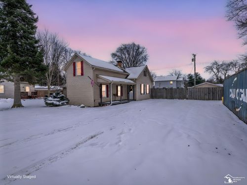 196 E Walnut St, Petersburg, MI, 49270-9565 | Card Image