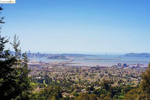 15010 Broadway Ter, Oakland, CA, 94611-1251 | Card Image