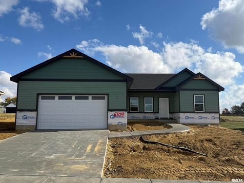 6109 Thor Ave, Davenport, IA, 52807-2155 | Card Image