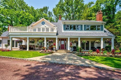 16 Beach Rd, Northport, NY, 11768-1127 | Card Image