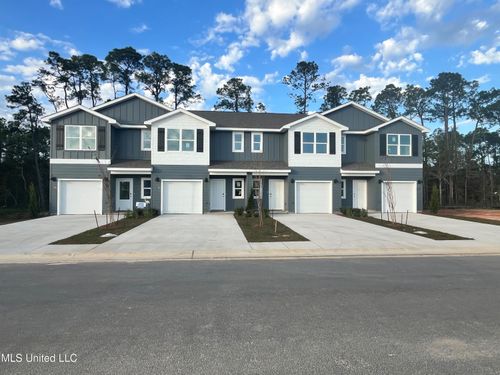 7869 Reagan Ct, Ocean Springs, MS, 39564-1059 | Card Image