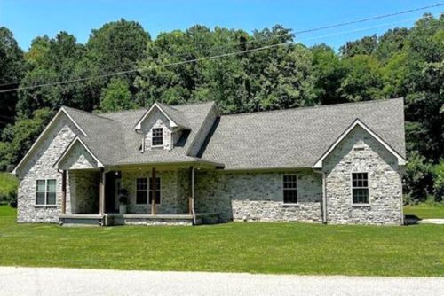 161 Collier Ave, Jackson, KY, 41339-7301 | Card Image