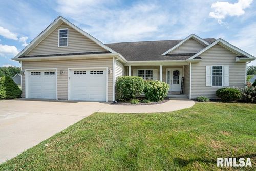 400 Eric Dr, Herrin, IL, 62948-6186 | Card Image
