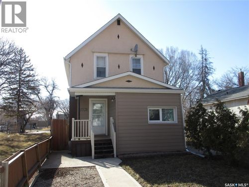 1328 Retallack St, Regina, SK, S4T2H9 | Card Image