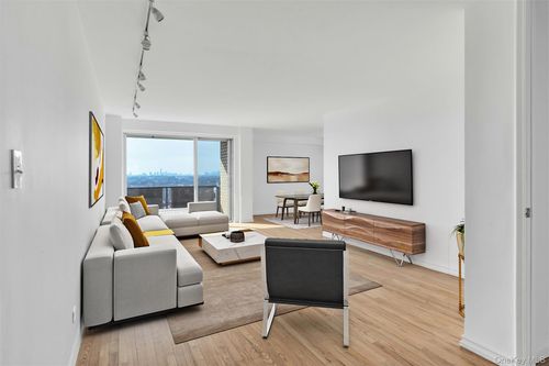 apt-19c-110-11 Queens Blvd, Forest Hills, NY, 11375-5407 | Card Image