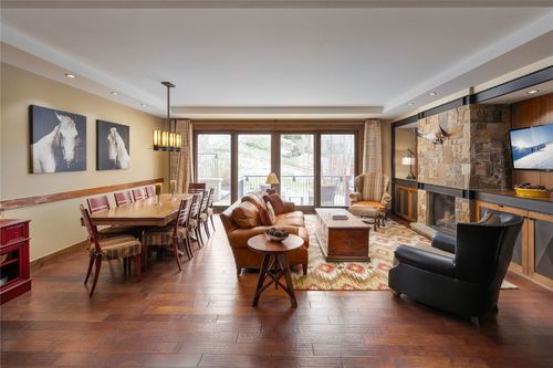 r105-2250 Apres Ski Way, Steamboat Springs, CO, 80487-9001 | Card Image