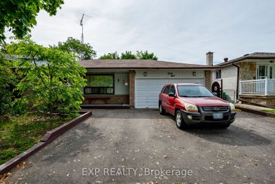 49 Elgin Dr, House other with 3 bedrooms, 3 bathrooms and 6 parking in Brampton ON | Image 1