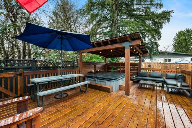 20976 Dewdney Trunk Rd, House other with 3 bedrooms, 2 bathrooms and 10 parking in Maple Ridge BC | Image 16