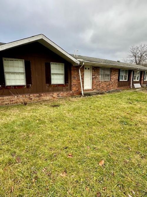 658 Fairmont Pike Rd, Wheeling, WV, 26003-1303 | Card Image