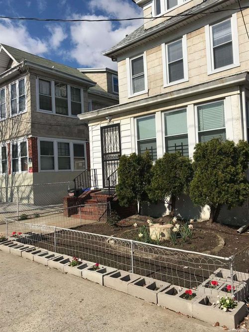 101-19 113th St, South Richmond Hill, NY, 11419-1821 | Card Image