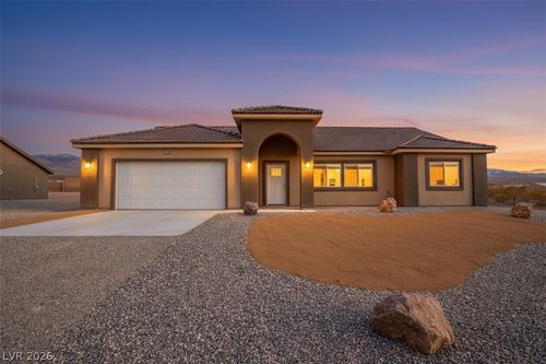 5821 Genoa Ave, Pahrump, NV, 89060-1340 | Card Image